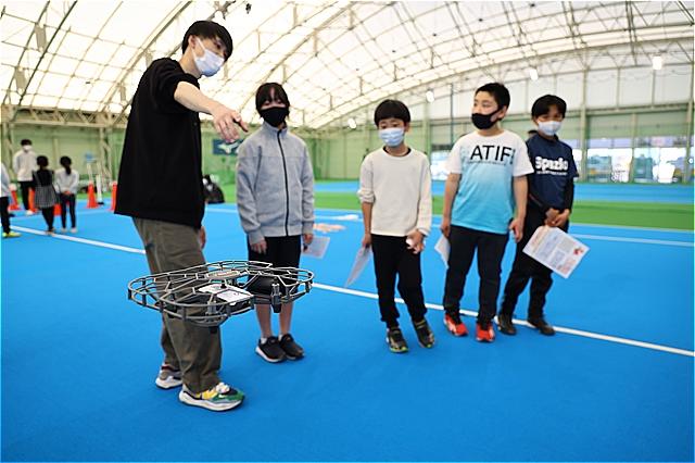 １７日にチーム対抗ドローン体験イベント　小学生対象　ＡＲマーカー使い操作–大阪工業大学