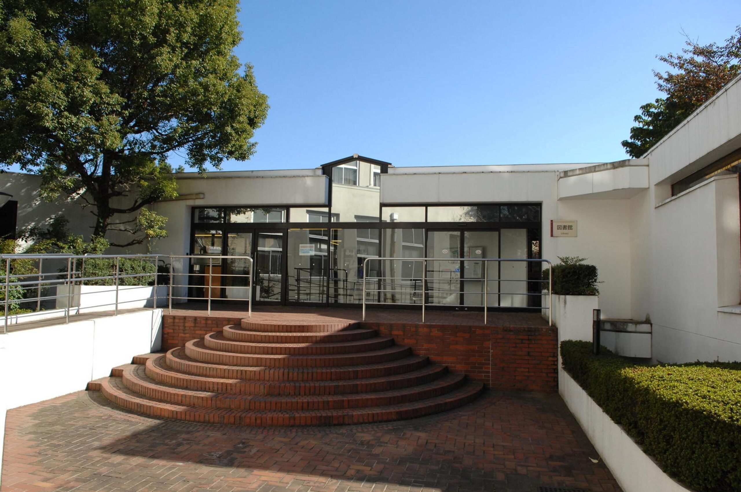 聖心女子大学が8月1日～9月5日まで図書館を女子中高生に無料開放 ― 夏休みに47万冊の図書資料を探究学習に活用可、読書利用も