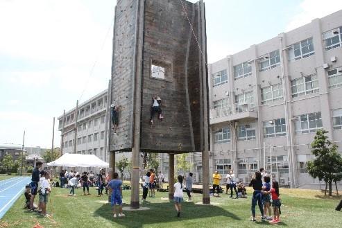 ◆ 夏休みの自由研究は関大で！悩ましい夏の宿題もサックサク！◆「自由研究フェスティバルin関西大学」を開催！～子ども食堂に通う小学生ら約350人が参加。子どもの貧困問題を啓発～