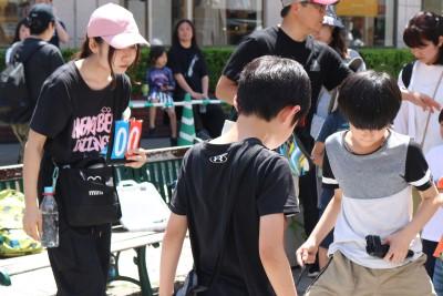 【産業能率大学】学生が自由が丘商店街振興組合や協賛企業と協力し、「自由が丘スイーツフェスタ」でイベント企画・ブース出展！ ～自由が丘の魅力を再発見するフォトラリーやフラワーロス問題解決に貢献するワークショップなどを開催～