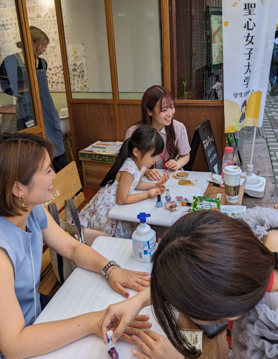 聖心女子大学の学生らが「笹塚十号のいえ」を拠点として地域の人々と交流 ― コミュニティキャンパス構想の一環としてさまざまな活動を展開、地域課題解決への貢献を図る