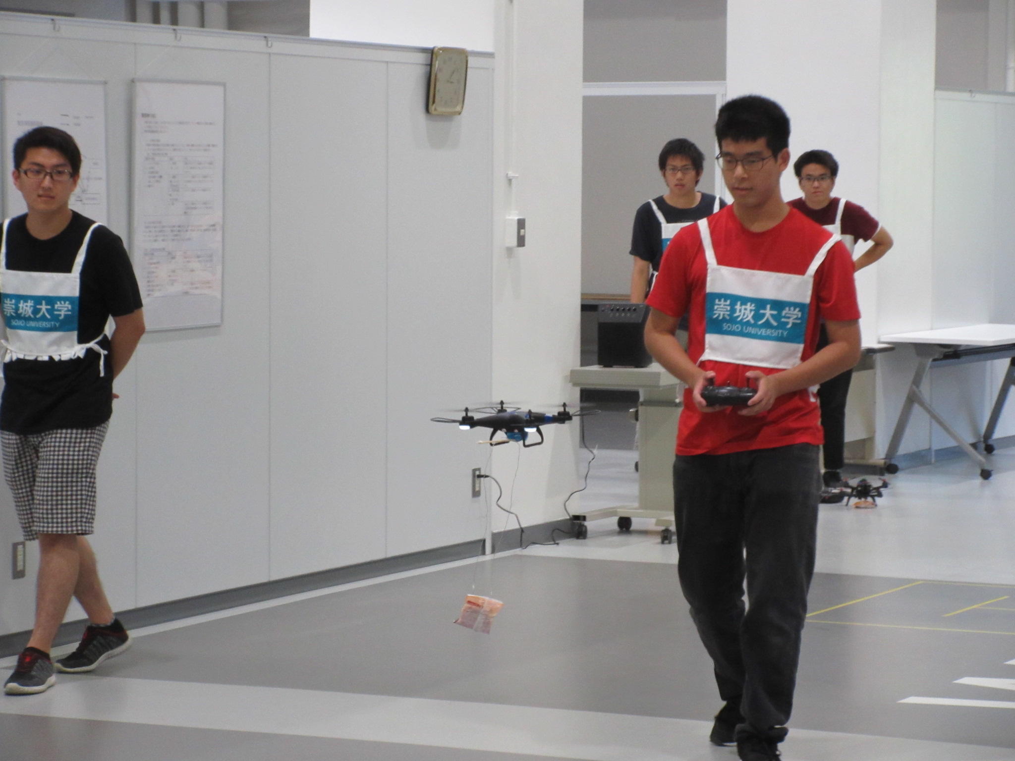 崇城大学が8月9日に「第3回崇城ドローン・コンテスト＆操縦教室」を開催 — 救援物資を目的地点に投下する想定で競技を実施、工夫を凝らしたドローンで優勝を目指す