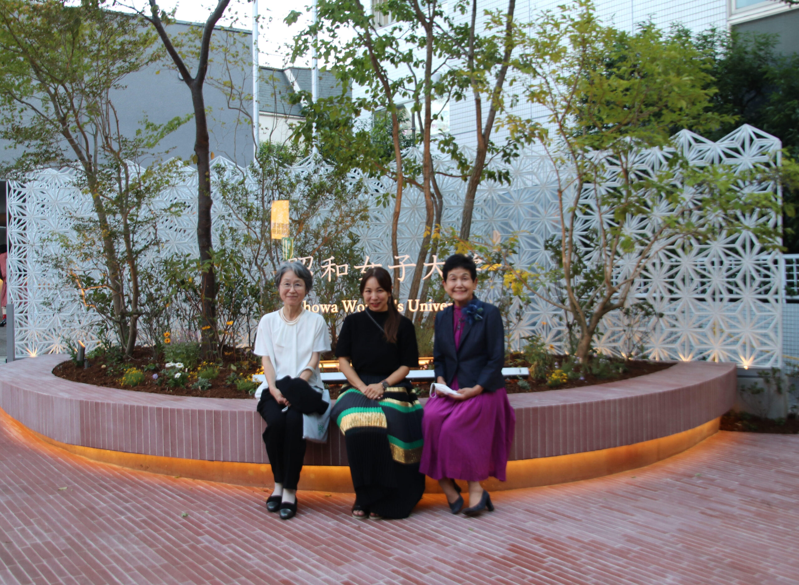 100周年事業の集大成として正門をリニューアル 卒業生の永山祐子氏が設計 — 昭和女子大学