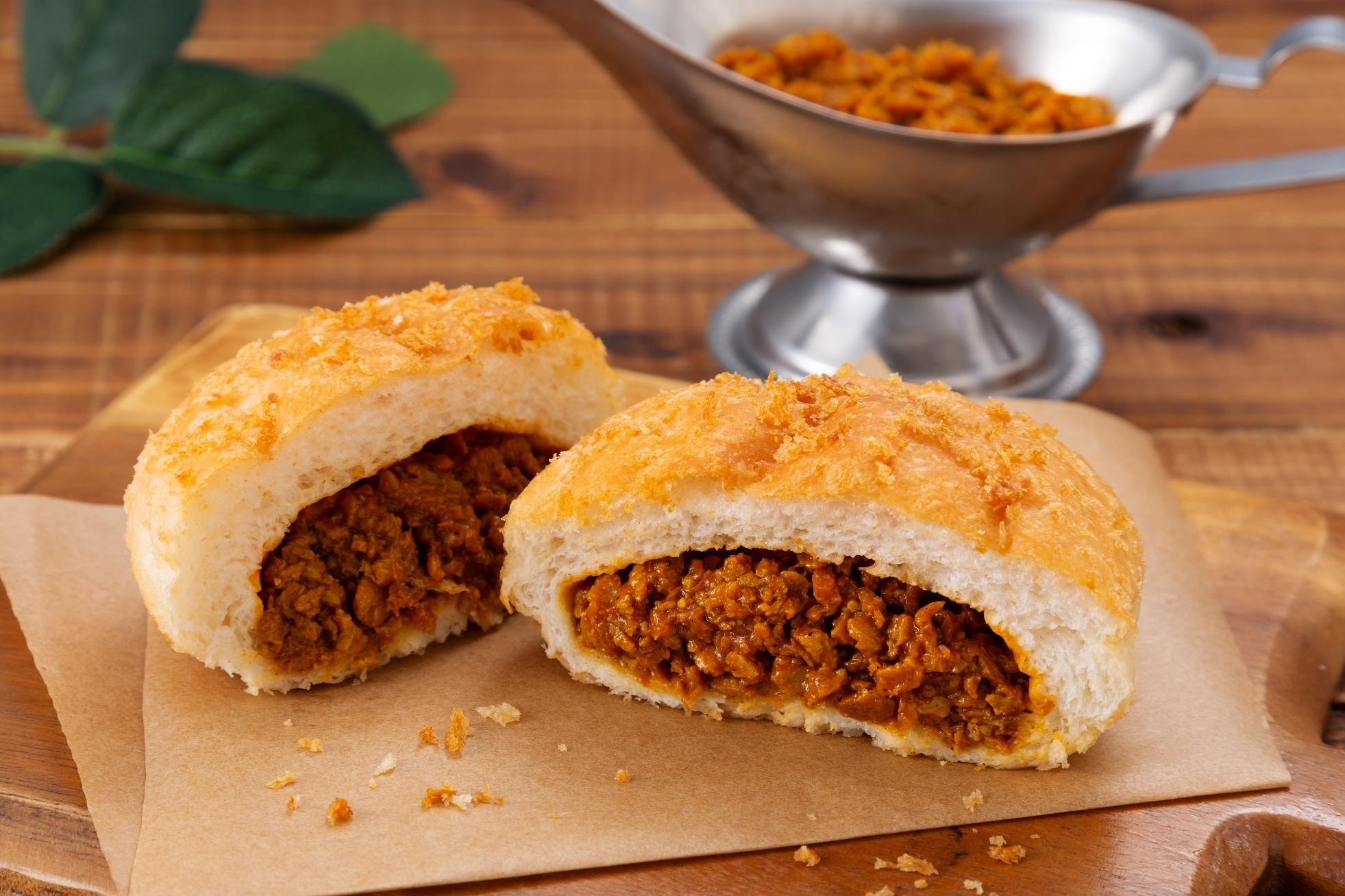 医療栄養学科が八天堂と「健康」テーマに共同で開発　「広島県産米粉のキーマカレーパン」１０月２８日から販売–広島国際大学