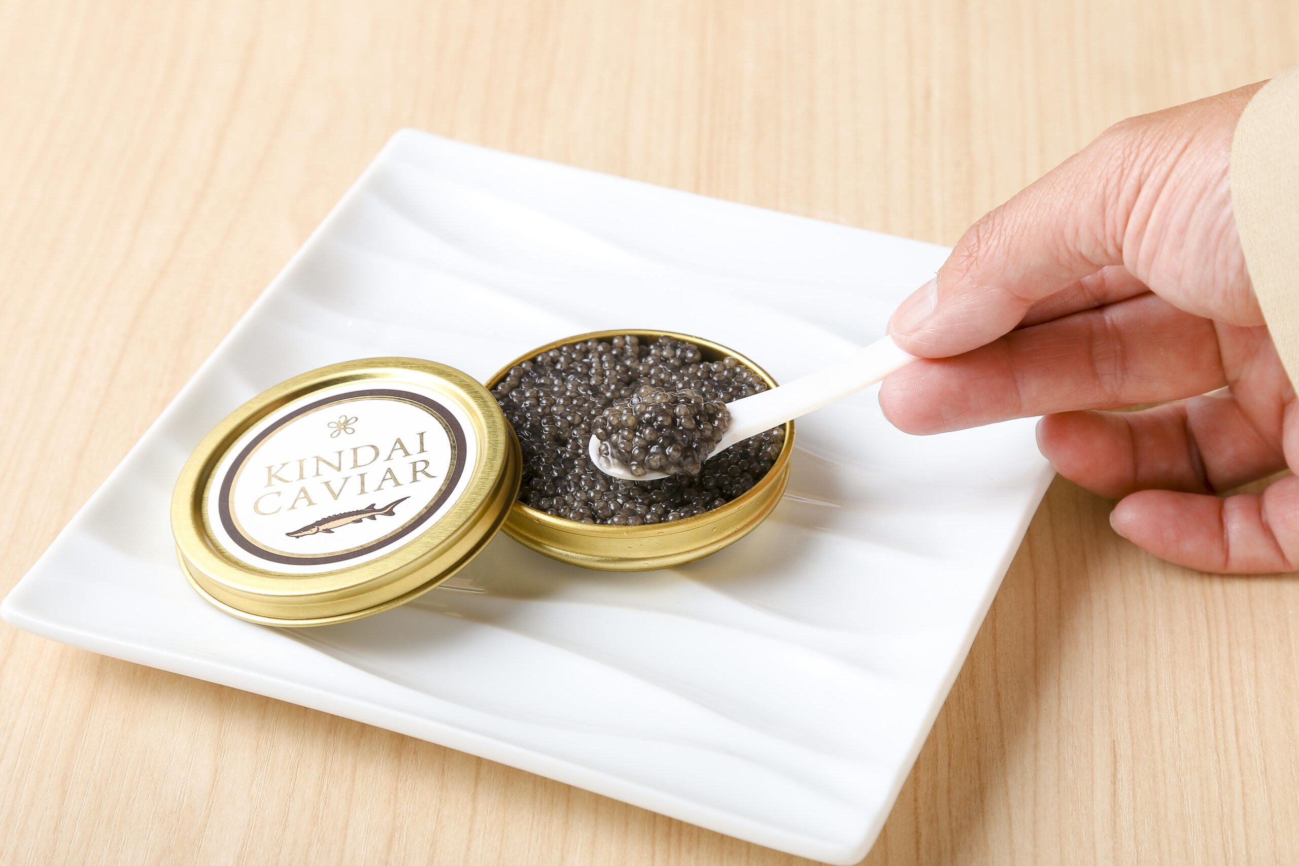 「近大キャビア」を30個限定販売