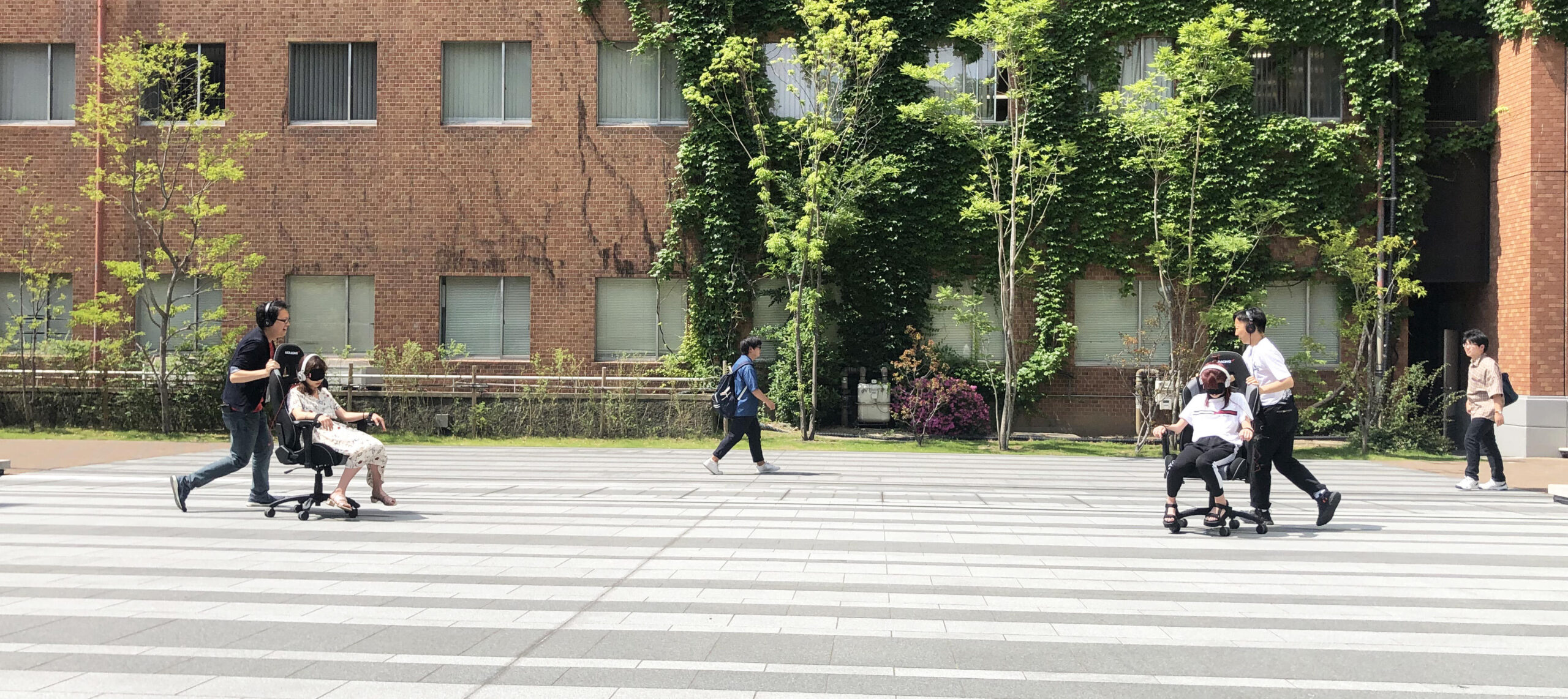 エイベックス・エンタテインメント×近畿大学_空間演出プロジェクト「音声AR講座」スタート