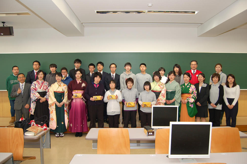 酪農学園大学が福祉事業所の「菓子工房 笑くぼ」と「ライ小麦クッキー」を開発 — 農福連携の一環