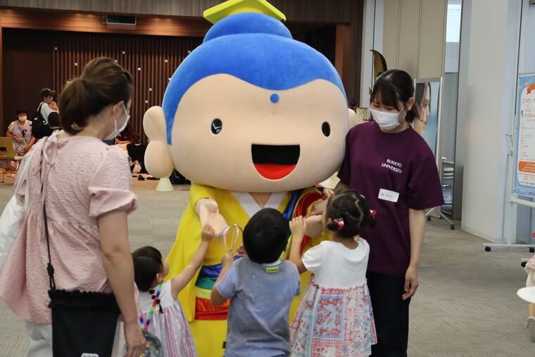 【佛教大学】二条駅かいわいに子どもたちの居場所づくりを！ 学生考案の『ぶつだいちびっこひろば』を開催！