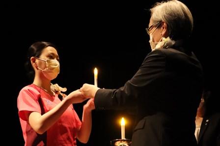 聖徳大学看護学部が7月10日に「第6回ナース・スチューデント認証式」を開催 — 看護師になるための決意式