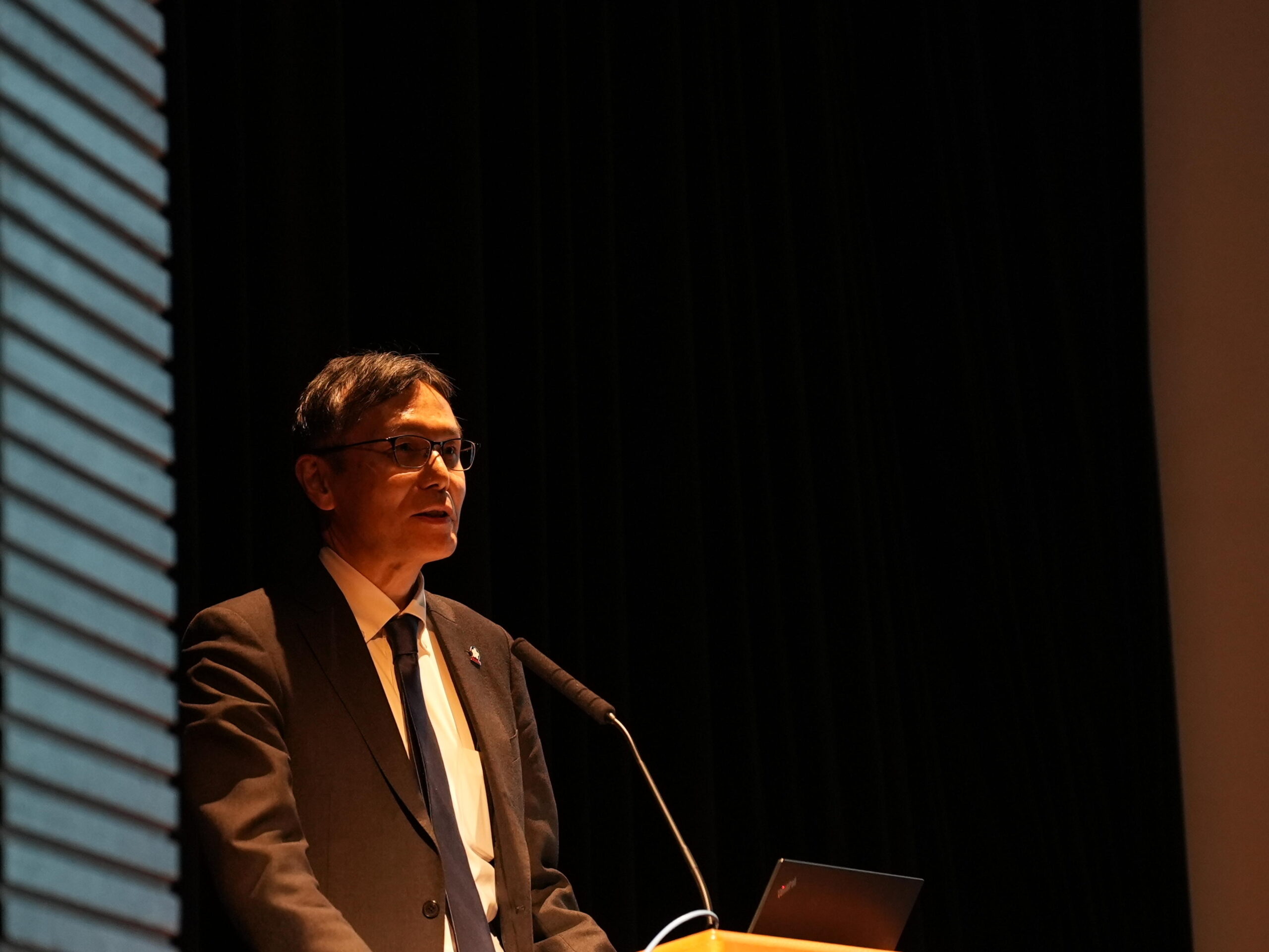 共立女子大学・共立女子短期大学が「リーダーシップの共立Ⓡ」の実践例を紹介するシンポジウムを開催しました。