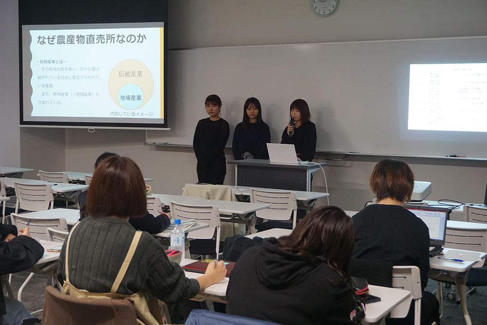 長野県立大学が2月10日に1年次必修の「発信力ゼミ合同発表会」を開催 — 町おこしやツーリズム、哲学カフェなどについて学びの成果を発表