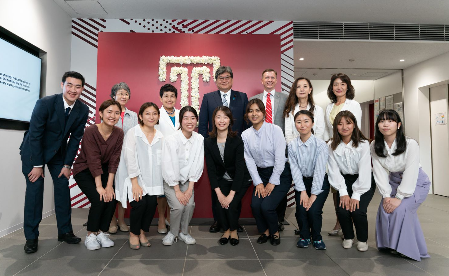 昭和女子大学と米州立テンプル大学ジャパンキャンパスが共存する”スーパーグローバルキャンパス”を萩生田光一文科相が見学