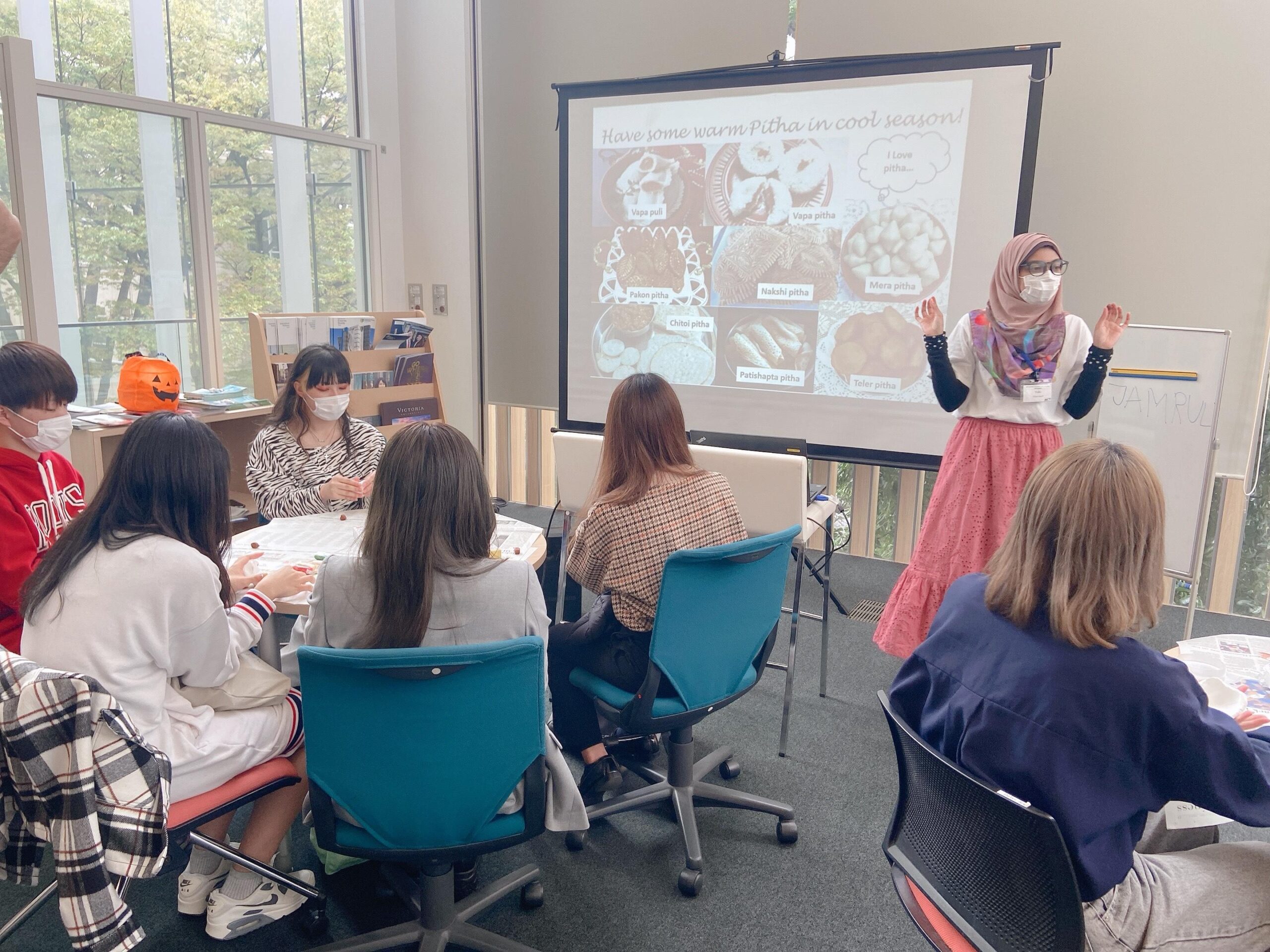 【武蔵大学】学内の国際村で「キャンパス留学」 — 多彩なアクティビティを通して、楽しみながら外国語を学ぶ —