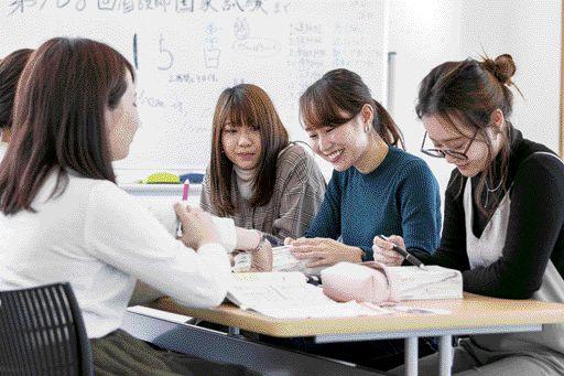 岐阜聖徳学園大学看護学部の第2期生が看護師国家試験で全員合格 — 保健師国家試験でも全員合格の快挙