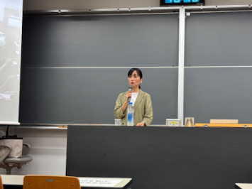 【拓殖大学】テレビ東京報道局キャスター大江麻理子氏が講演