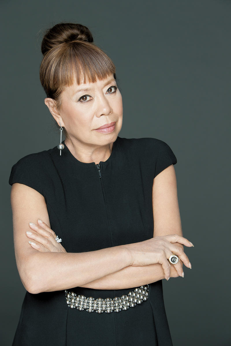 「コシノヒロコ トークセッション」を大学生向けに開催 — 世界的なファッションデザイナーが「女性とファッション」をテーマに講演【甲南女子大学】