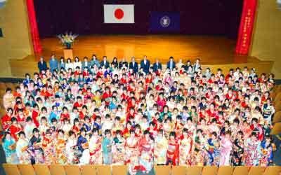 実践女子学園高等学校　2016年度卒業生221名が参加  「実践女子”学縁”成人式を1月14日（月・祝）母校にて開催」 — 実践女子学園高等学校・実践桜会共催 —