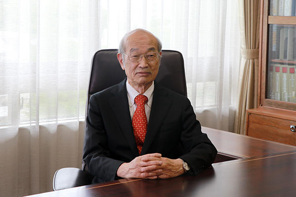 学校法人千葉学園の新理事長に内田茂男氏（前・常務理事）が就任