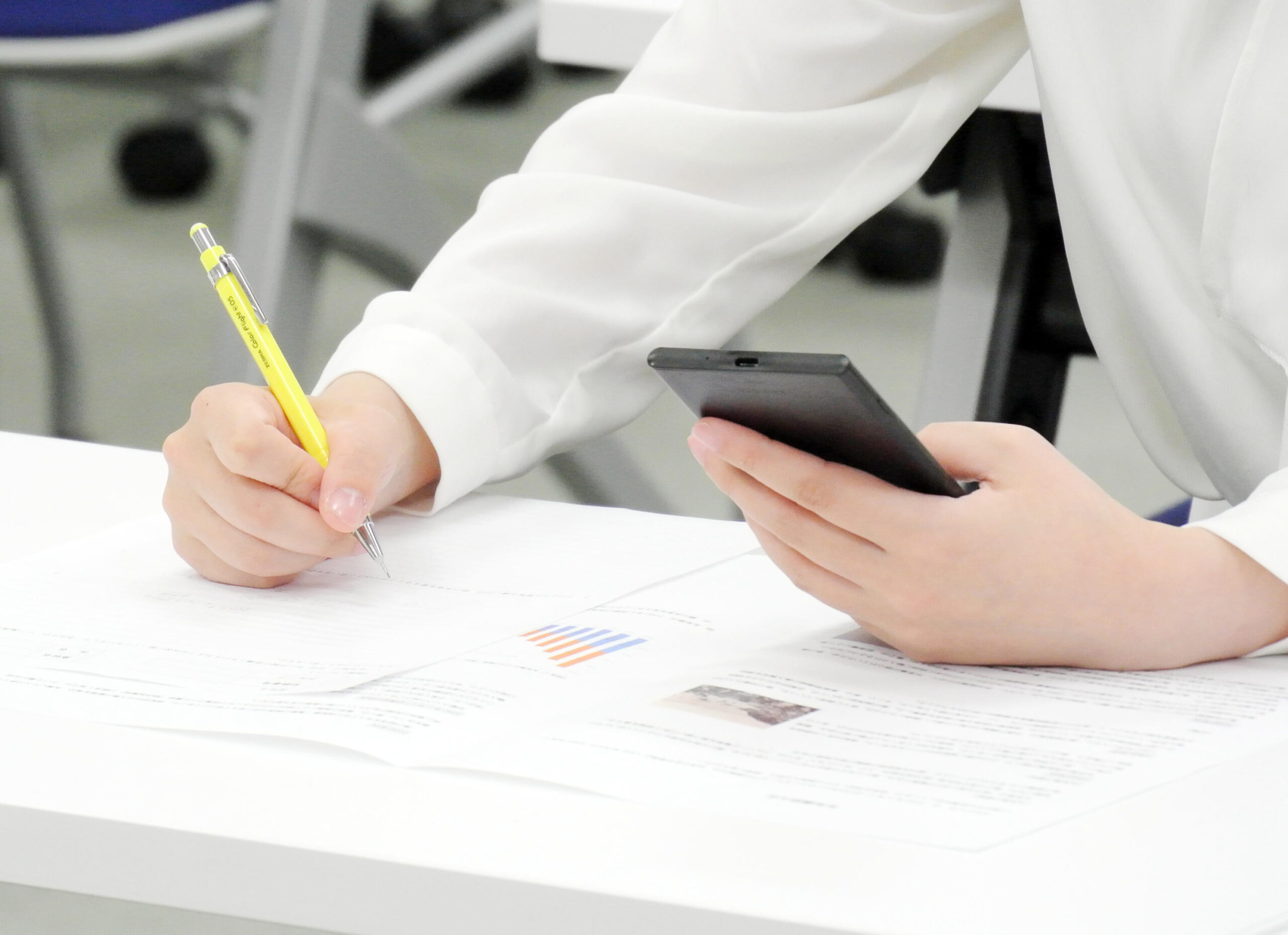 全国初！試験会場にスマホ持ち込み可で検索自由　新時代の入試「未来構想方式」始まる — 産業能率大学