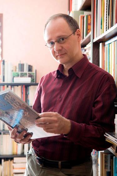 明治大学がヨーロッパを代表するマンガ評論家、ティエリ・グルンステン氏を招待し、特別国際シンポ「ヴィジュアル・カルチャーと漫画の文法」を２３日（水）に開催　～作家・荒俣宏氏らも出演、漫画や視覚文化について議論～