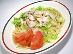 学生の熱意が学食メニューを変える――神奈川大学で「TABLE FOR TWOプログラム」メニューを発売