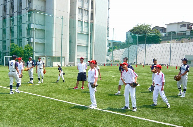 少年野球世界大会に出場するペルーチームとの交流が実現――神奈川大学硬式野球部