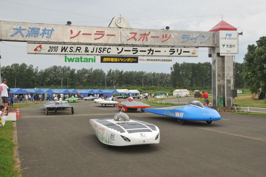 ソーラーカー全日本大会で大会2連覇・燃料電池部門7連覇を達成――玉川大学