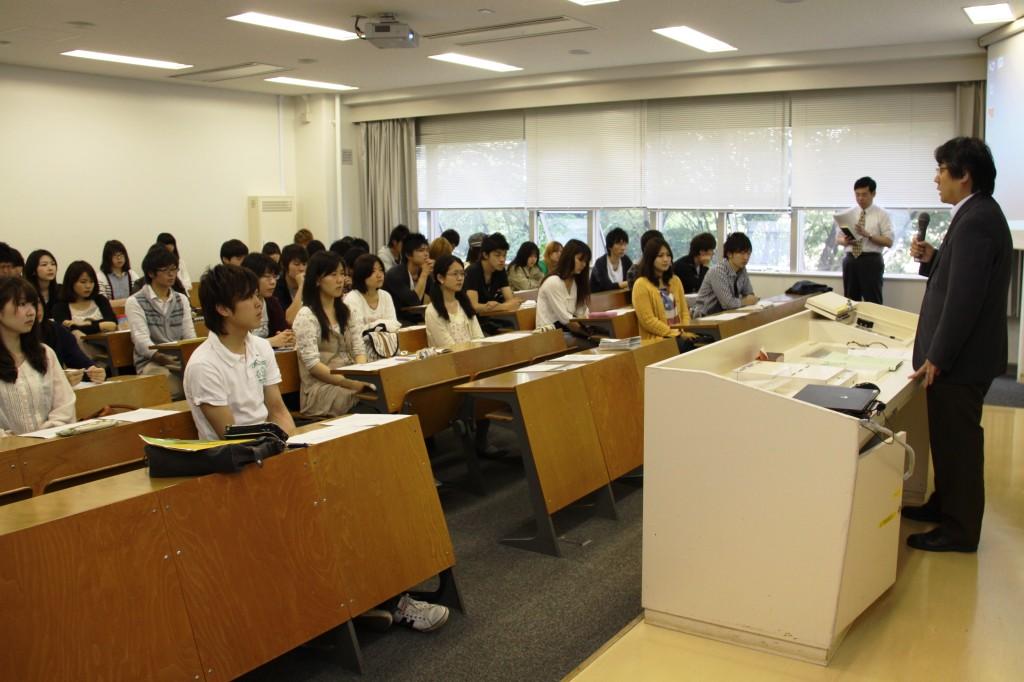 ボランティア活動に単位認定――明治大学が学部間共通総合講座『東日本大震災に伴うボランティア実習』を開講