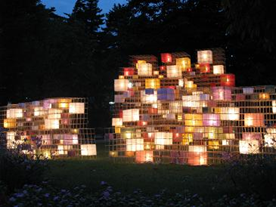 金沢の中心街、広坂の街を灯りのオブジェで演出――金沢工大建築系学生による「月見光路」開催