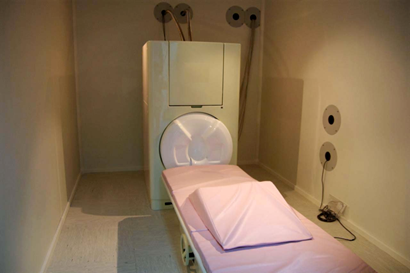 金沢工業大学とニューヨーク大学が共同で、UAE・アブダビに脳磁研究所を開設