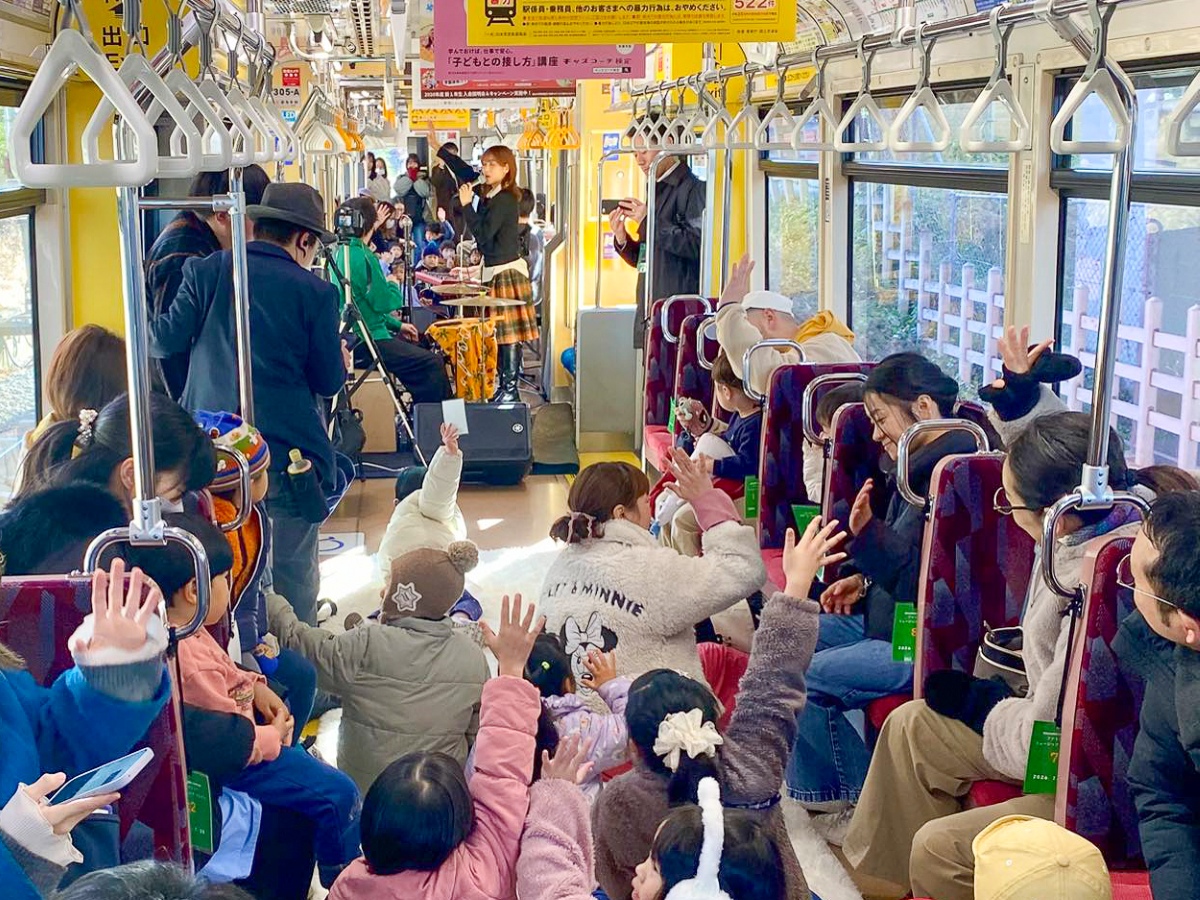 東京都市大学ユニバーサルデザイン研究室が開通100周年の東急世田谷線で「ファミリーミュージックトレイン」を運行 ― 路面電車×音楽で地域活性化