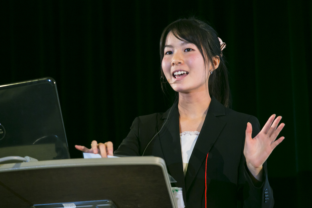 神田外語グループが「第1回全国学生英語プレゼンテーションコンテスト」の2次予選および本選を開催――1次予選を通過した参加者206名が集結