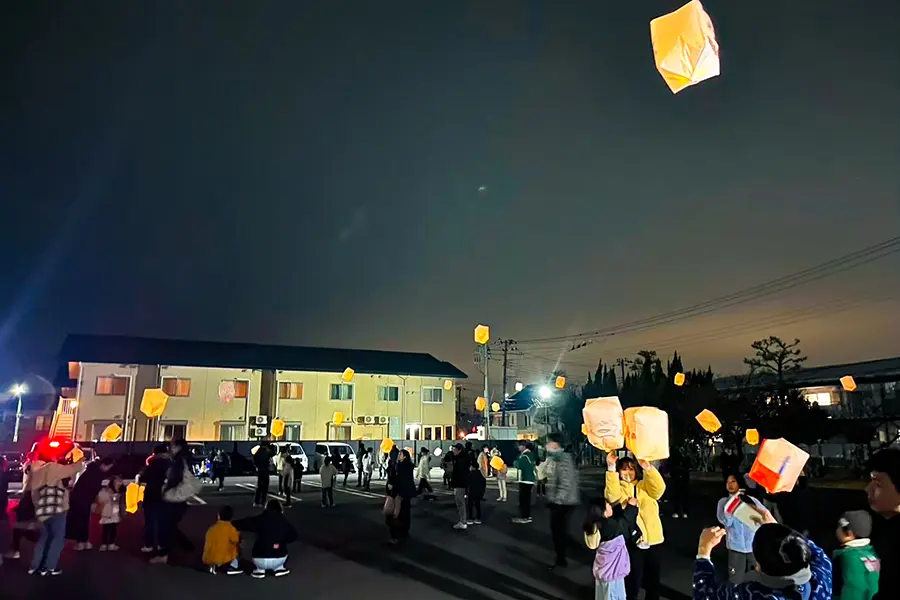 学生ボランティア団体が千葉市美浜区で「スカイランタン祭り」を開催