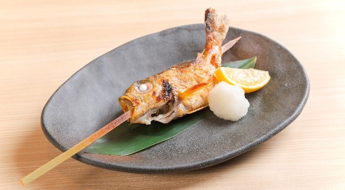 「近大ノドグロ」の特別メニューを期間・数量限定で販売！　「白身のトロ」と呼ばれる高級魚を養殖し、直営店で初提供