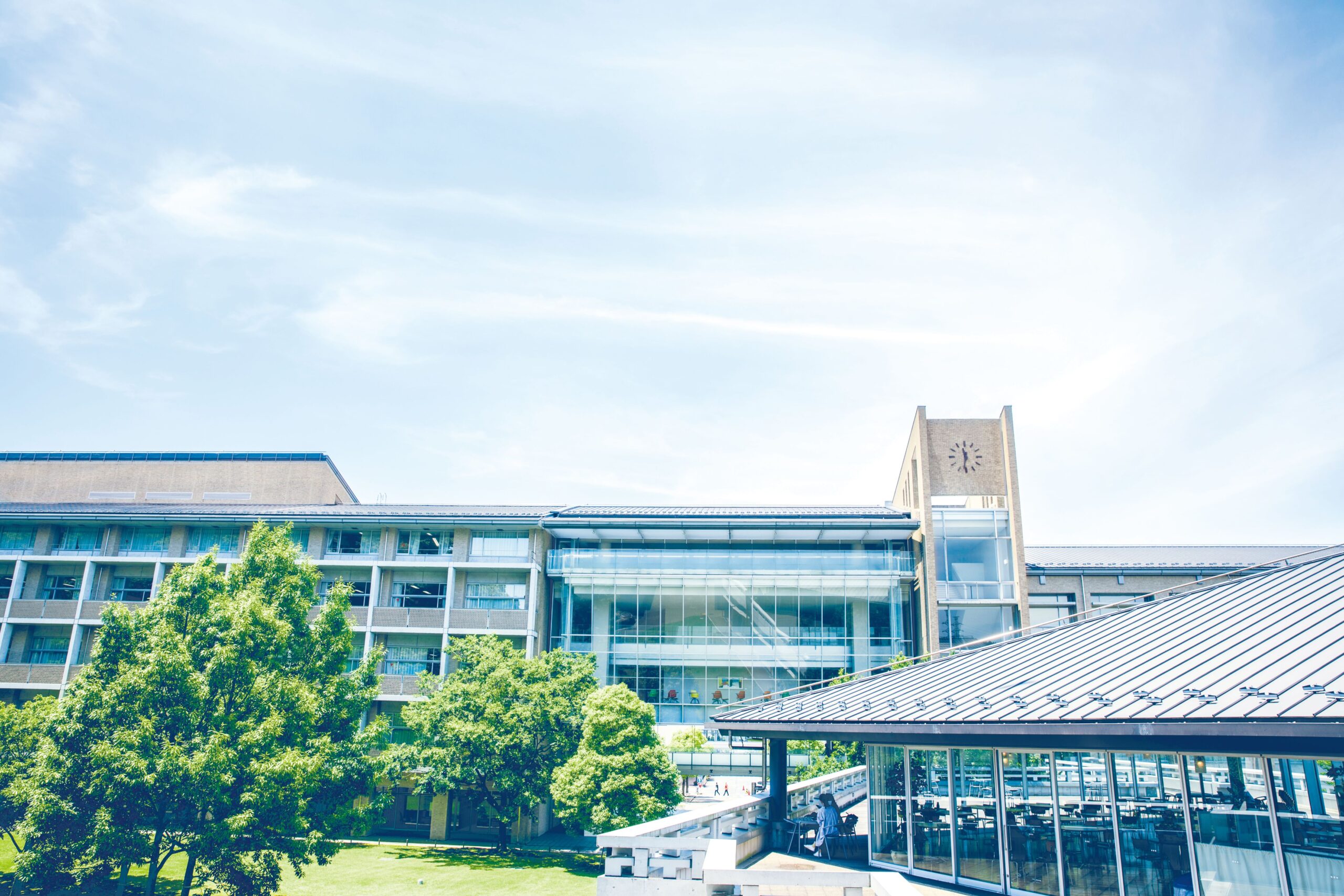 【鎌倉女子大学短期大学部】初等教育学科が「専門実践教育訓練給付制度厚生労働大臣指定講座」に指定