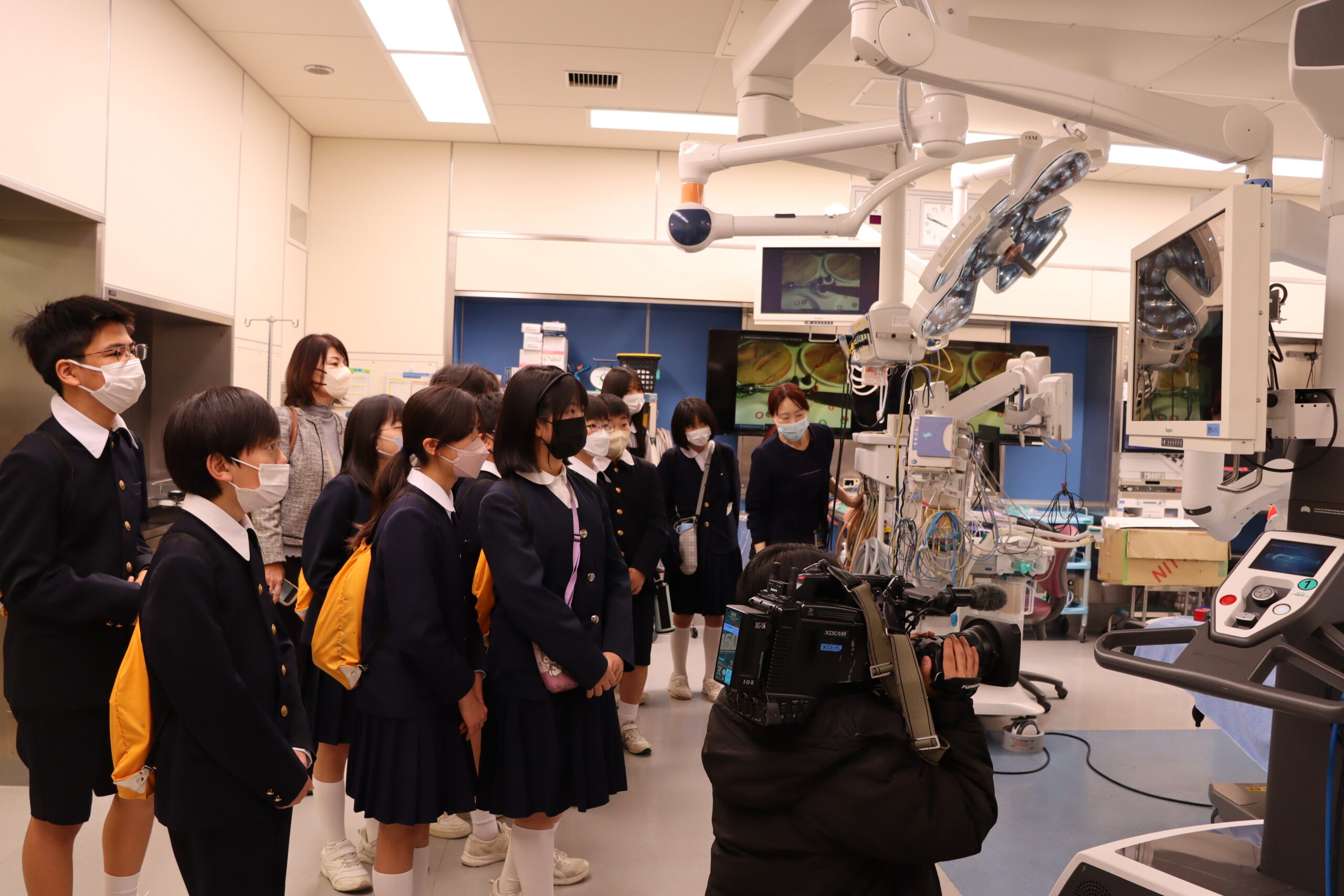 高知大学医学部が小学生を対象とした医学部見学体験「命を守る医療現場を見学しよう」を開催 ― 講義や施設見学を通して医療への関心を高める