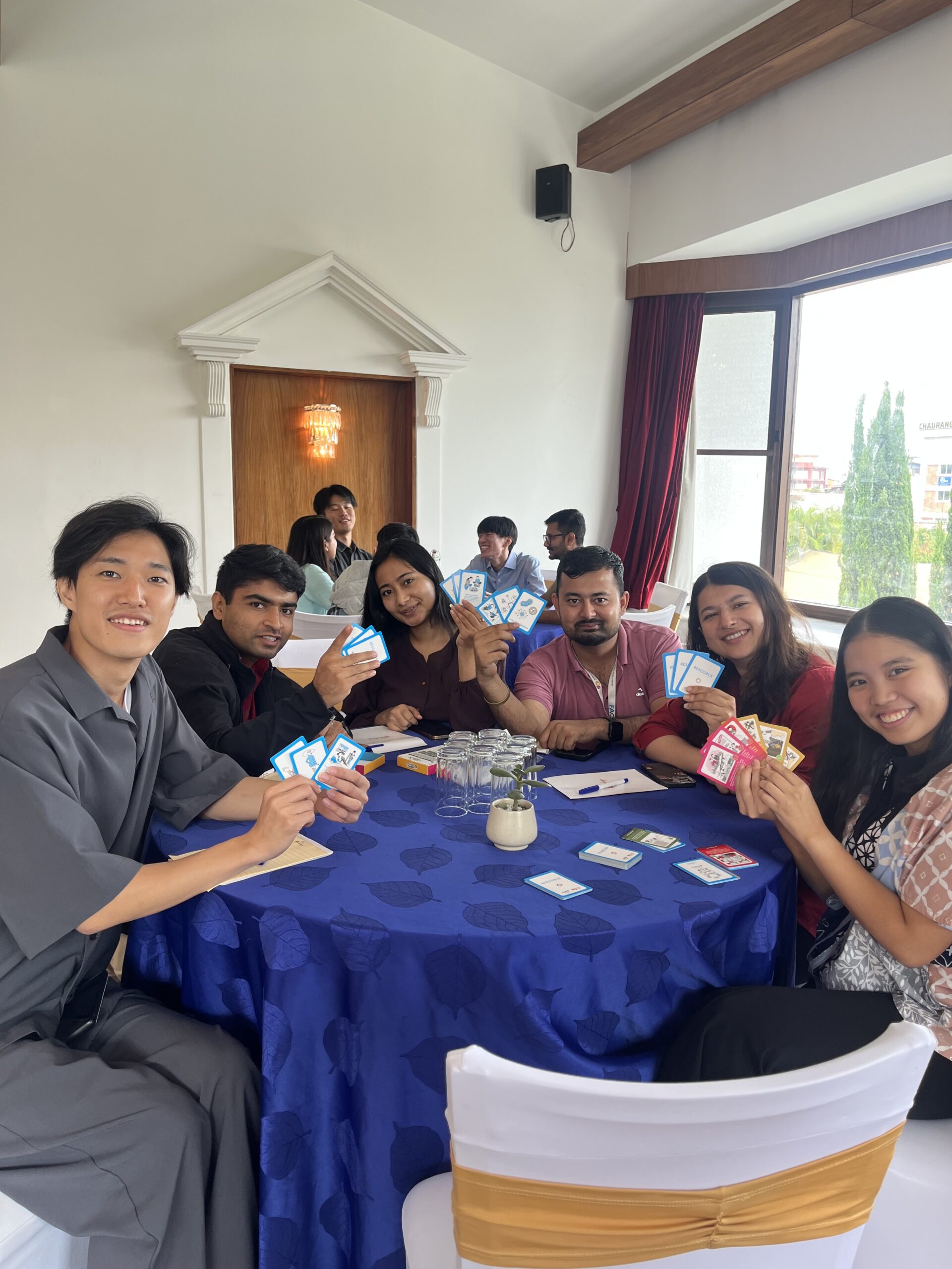 【SDGsカードゲーム「X（クロス）」　ネパール版を共同開発】ネパールの若者と共に、食糧農業システムの課題解決をテーマに。金沢工業大学と国連FAOが連携して