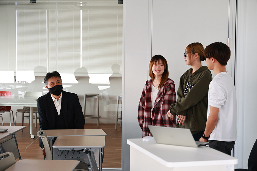 【敬愛大学】 経営学科のゼミで実際の企業への事業提案に挑む「KEIAIコンサル体験プログラム」が始動　企業調査・経営者ヒアリング・事業計画の検討を通じ、社会で使える提案力を育成