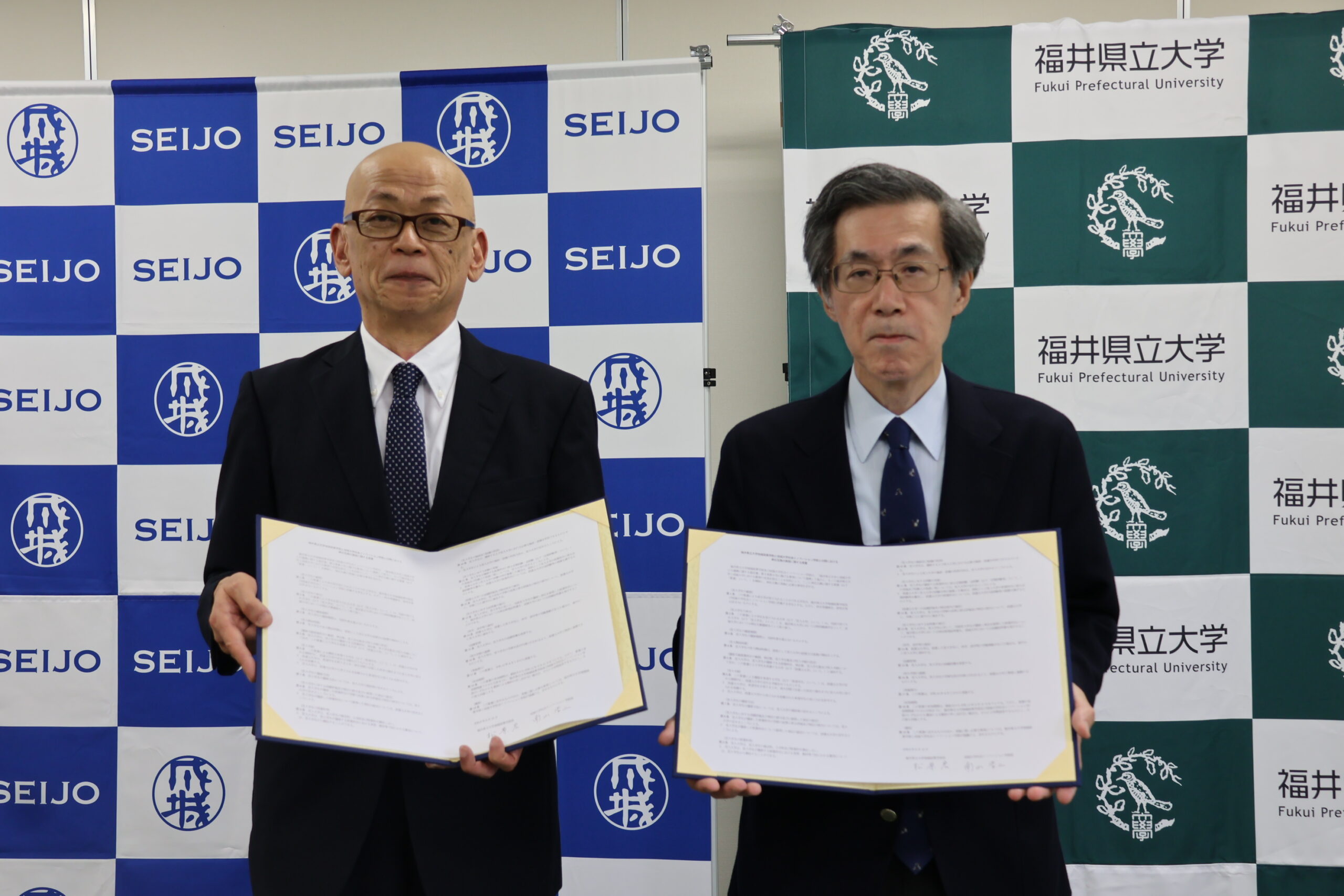 成城大学社会イノベーション学部と福井県立大学地域政策学部が単位互換の実施に関する覚書を締結しました