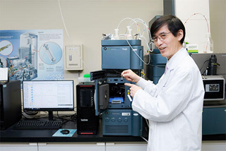 【武蔵野大学】半世紀の謎を解明！新薬創出につながる放線菌研究の成果が評価　薬学部薬学科の市瀬 浩志教授が日本放線菌学会最高位の「大村賞」を受賞