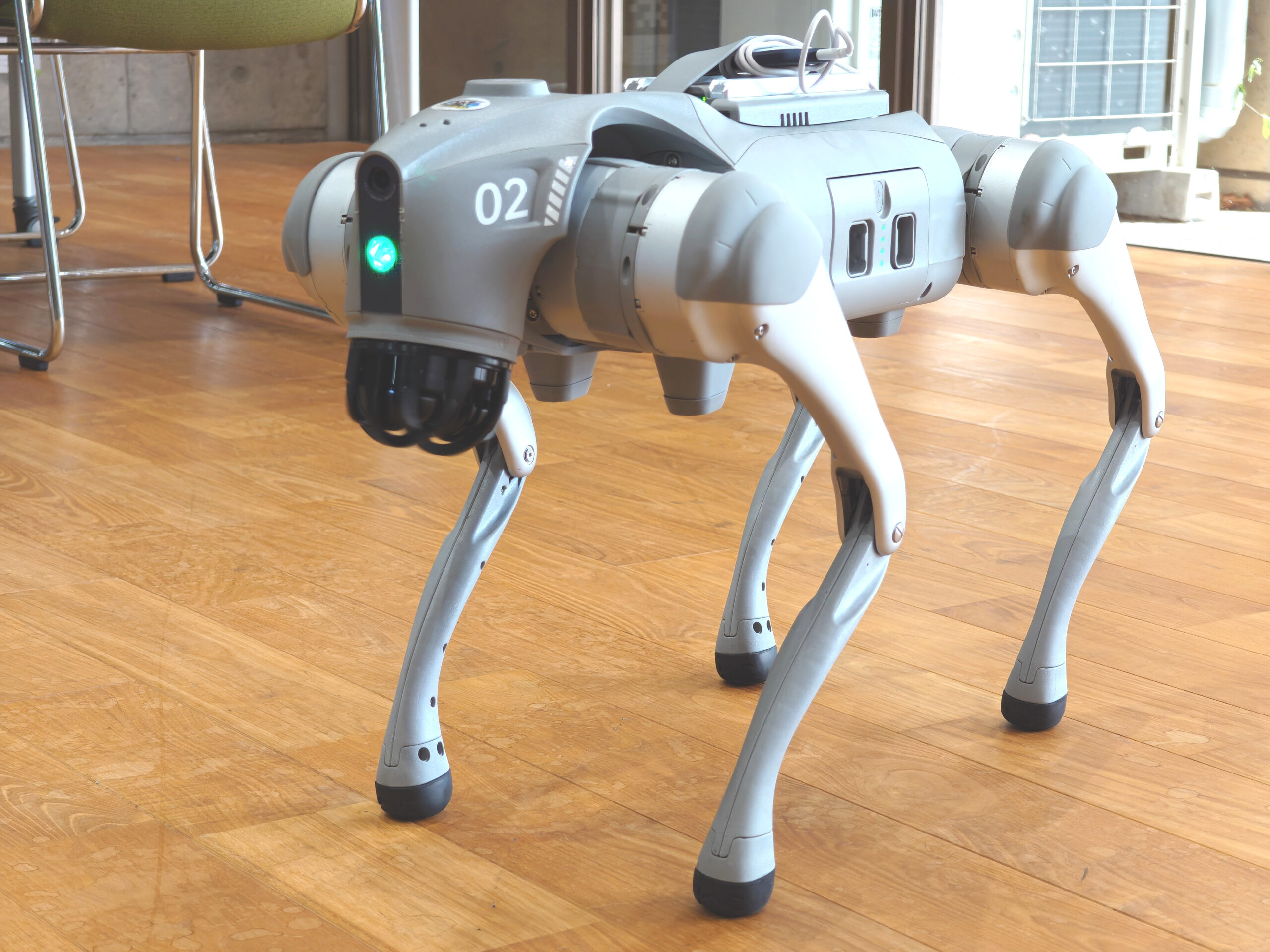 【金沢工業大学中沢実研究室・金沢機工・AIロボットシステムズが共同開発】四足歩行ロボット「Unitree Go2」を活用した巡回ロボットの社会実装を目指して、フィジカルAI時代を見据えた研究開発と、新たなコーオプ教育モデルを実践